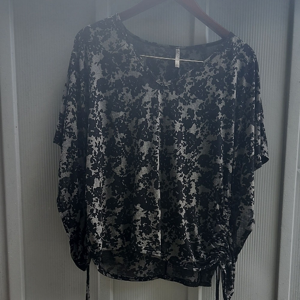 Sweet Claire Gray and Black Ruched Boxy Blouse